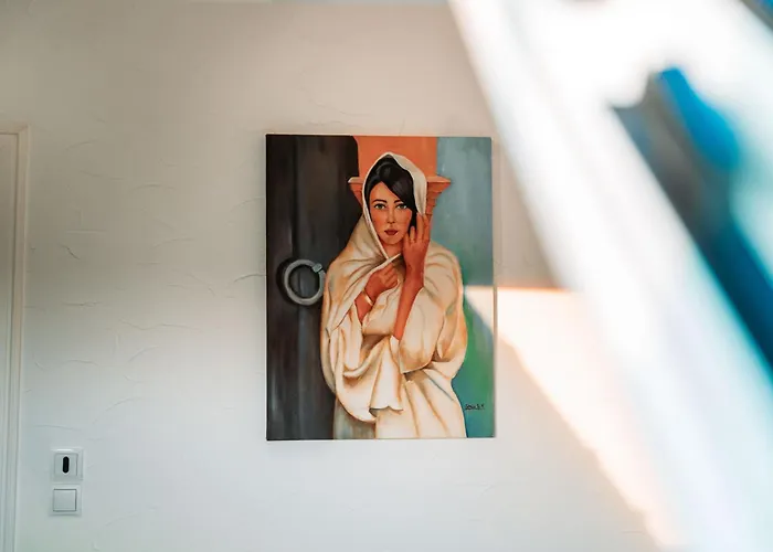 Апартаменты Spacious Penthouse With Ac And Free Parking Steps Away From The Station *