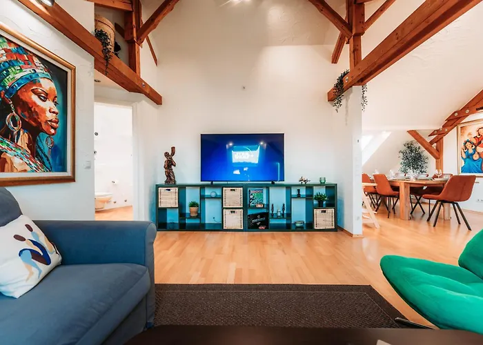 شقة Spacious Penthouse With Ac And Free Parking Steps Away From The Station كوبلنس